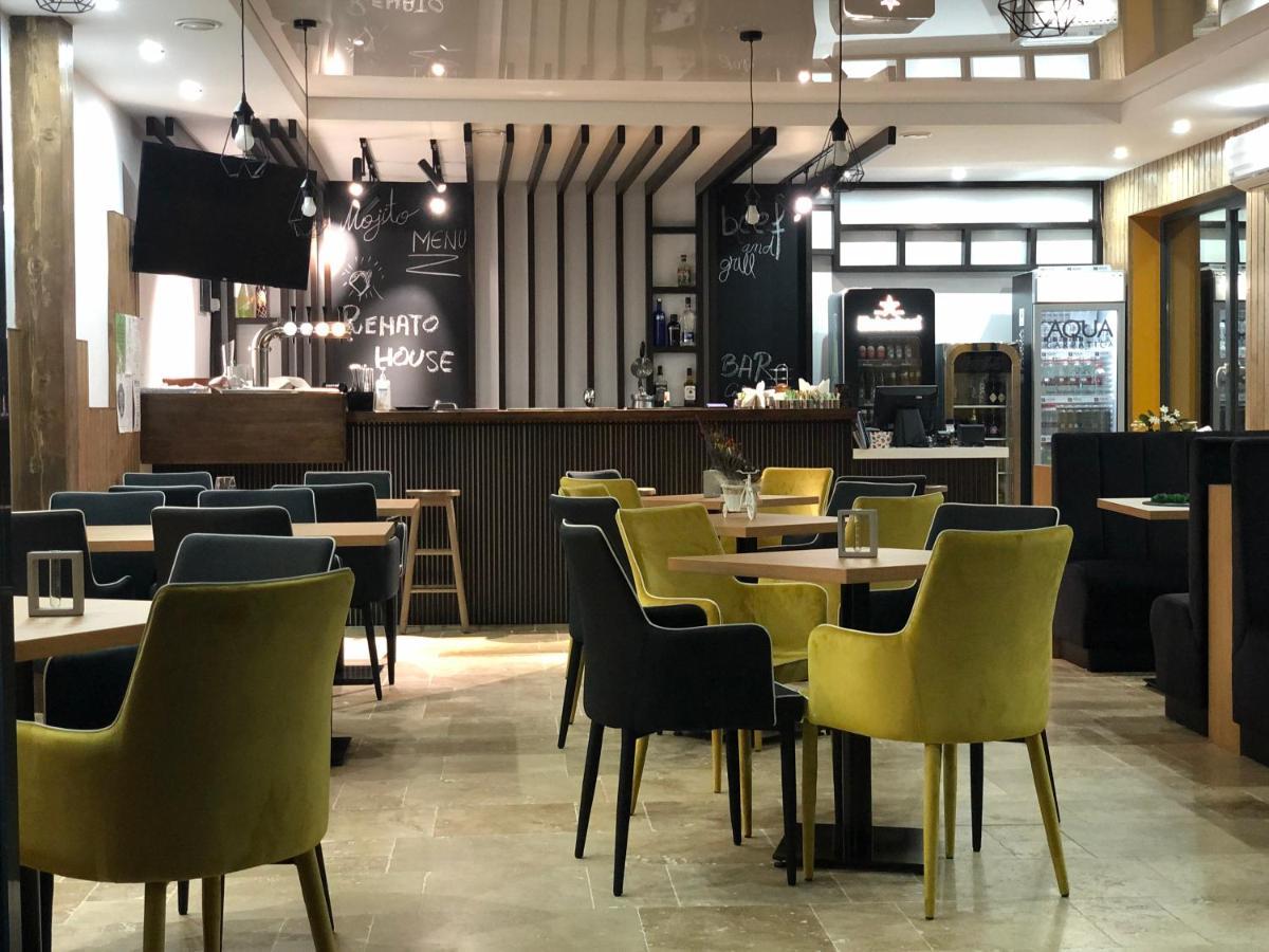 Renato House Otel Târgu Jiu Dış mekan fotoğraf