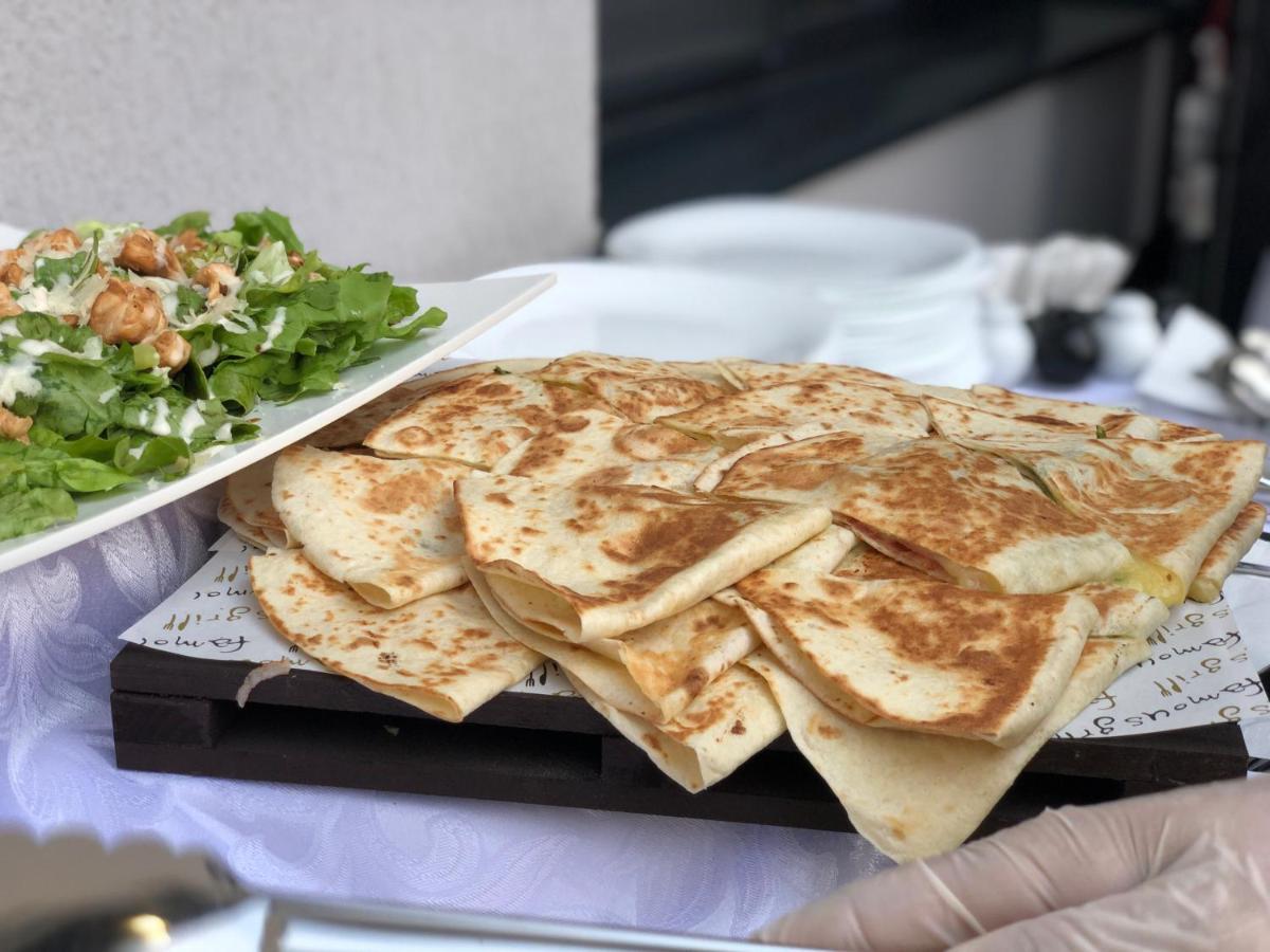 Renato House Otel Târgu Jiu Dış mekan fotoğraf